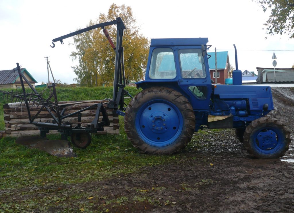 Права на трактор в Куровском